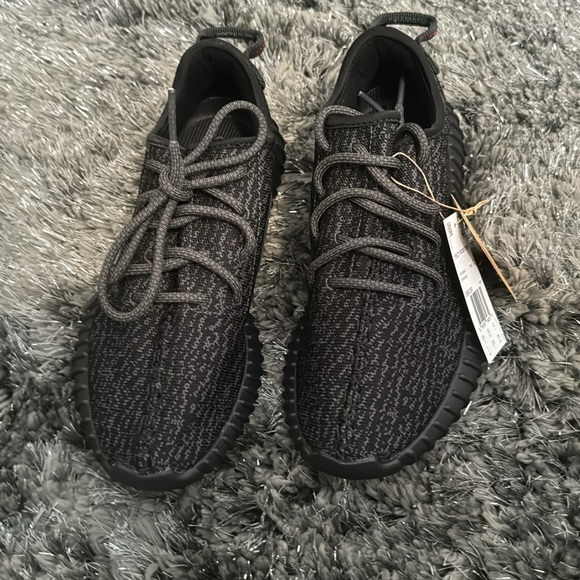 Yeezy boost 350 pirate size 7 authentic - Picture 2 of 6